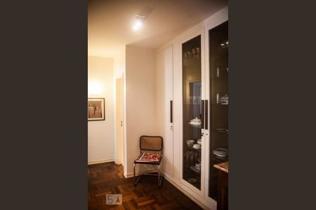 Apartamento à venda com 174m², 3 quartos e 2 vagasCorredor