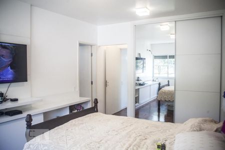 Apartamento à venda com 174m², 3 quartos e 2 vagasQuarto 2 - Suíte