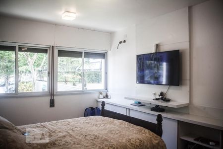 Apartamento à venda com 174m², 3 quartos e 2 vagasQuarto 2 - Suíte