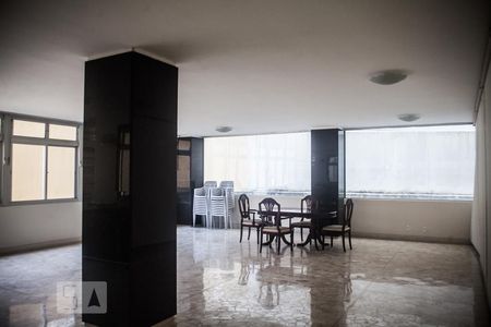 Apartamento à venda com 174m², 3 quartos e 2 vagasÁrea comum - Salão de festas