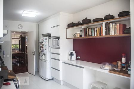 Apartamento à venda com 174m², 3 quartos e 2 vagasCozinha