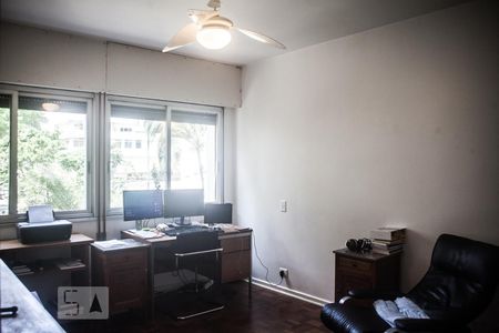 Apartamento à venda com 174m², 3 quartos e 2 vagasQuarto 3