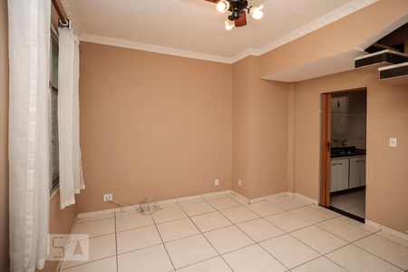 Sala de casa para alugar com 2 quartos, 80m² em Lins de Vasconcelos, Rio de Janeiro