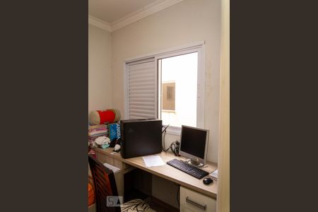 Casa à venda com 288m², 4 quartos e 4 vagasQuarto 2