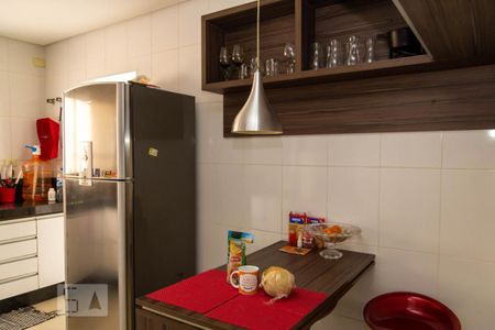 Casa à venda com 288m², 4 quartos e 4 vagasCozinha