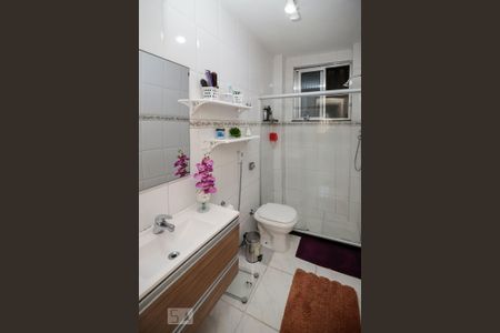 Apartamento para alugar com 60m², 2 quartos e sem vagaBanheiro