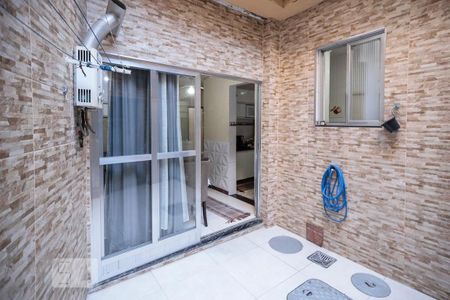 Apartamento para alugar com 60m², 2 quartos e sem vagaÁrea Externa