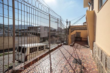Apartamento para alugar com 60m², 2 quartos e sem vagaÁrea Comum Frente