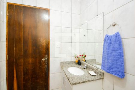 Casa à venda com 197m², 5 quartos e 2 vagasBanheiro de Serviço