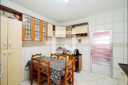 Casa à venda com 197m², 5 quartos e 2 vagasCozinha