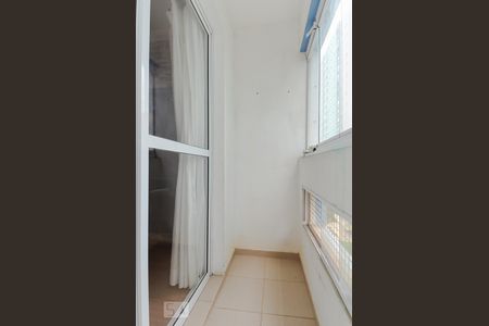 Varanda da Sala de apartamento à venda com 2 quartos, 57m² em Jardim Flor da Montanha, Guarulhos