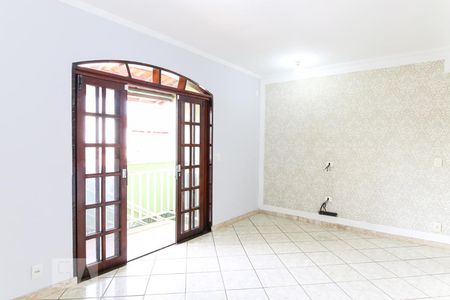 Sala de casa para alugar com 2 quartos, 145m² em Jardim Del Rey, São José dos Campos