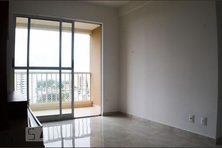 Sala com varanda  de apartamento para alugar com 2 quartos, 57m² em Cabula Iv, Salvador