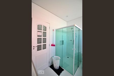 Casa à venda com 340m², 4 quartos e 4 vagasBanheiro da Suíte 1