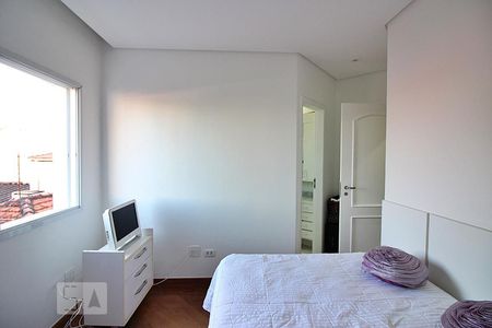 Casa à venda com 340m², 4 quartos e 4 vagasQuarto 2 - Suíte