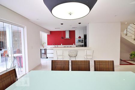 Casa à venda com 340m², 4 quartos e 4 vagasCopa