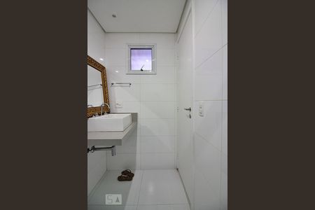 Casa à venda com 340m², 4 quartos e 4 vagasBanheiro Social