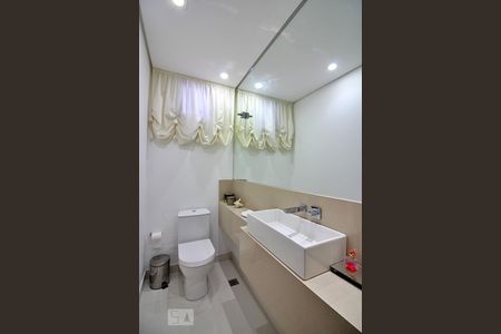 Lavabo da Sala de casa à venda com 4 quartos, 340m² em Anchieta, São Bernardo do Campo