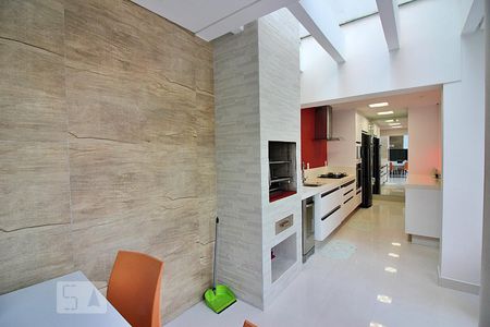 Casa à venda com 340m², 4 quartos e 4 vagasCopa