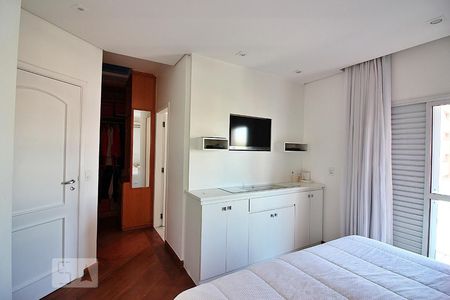 Casa à venda com 340m², 4 quartos e 4 vagasQuarto 1- Suíte