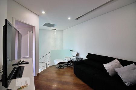 Casa à venda com 340m², 4 quartos e 4 vagasSala de TV