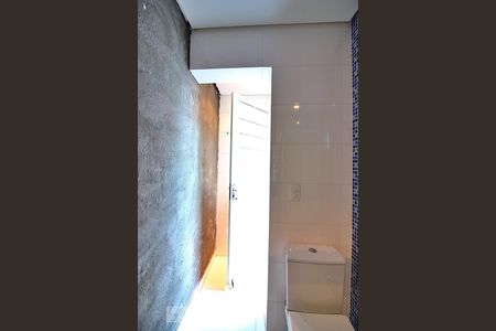 Casa à venda com 340m², 4 quartos e 4 vagasBanheiro da Piscina