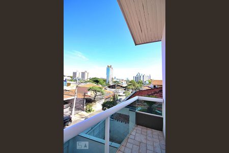 Casa à venda com 340m², 4 quartos e 4 vagasVaranda do Quarto 1- Suíte