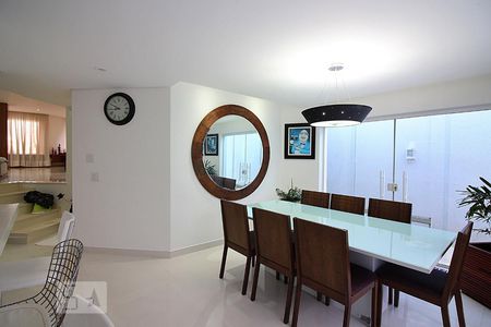 Casa à venda com 340m², 4 quartos e 4 vagasCopa