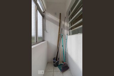 Apartamento à venda com 58m², 2 quartos e sem vagaArea de serviço