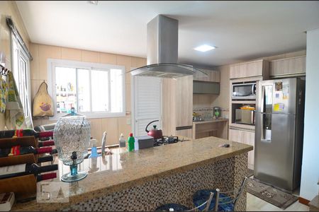 Casa para alugar com 328m², 8 quartos e 4 vagasCasa 1 - Cozinha