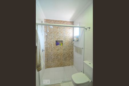 Casa para alugar com 328m², 8 quartos e 4 vagasCasa 1 - Banheiro suíte 2