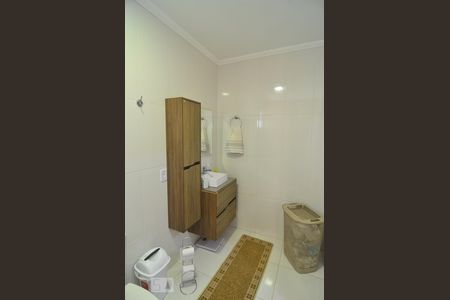 Casa para alugar com 328m², 8 quartos e 4 vagasCasa 1 - Banheiro suíte 2