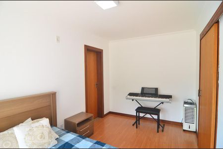 Casa para alugar com 328m², 8 quartos e 4 vagasCasa 1 - Suíte 1