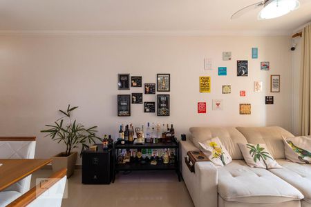 Apartamento à venda com 71m², 3 quartos e 1 vaga Apartamento à venda com 71m², 3 quartos e 1 vagaSala de Estar e Jantar