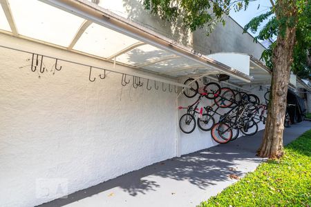 Apartamento à venda com 71m², 3 quartos e 1 vaga Apartamento à venda com 71m², 3 quartos e 1 vagaBicicletário