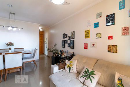 Sala de Estar de apartamento à venda com 3 quartos, 71m² em Vila Carbone, São Paulo