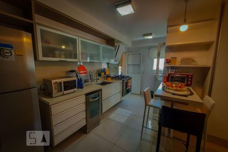 Apartamento à venda com 130m², 3 quartos e 2 vagasCozinha