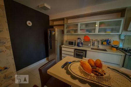 Apartamento à venda com 130m², 3 quartos e 2 vagasCozinha