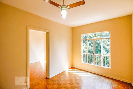 Sala de apartamento para alugar com 2 quartos, 70m² em Jardim Novo Santo Amaro, São Paulo