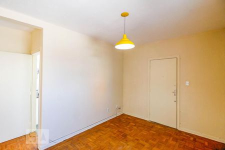 Sala de apartamento para alugar com 2 quartos, 70m² em Jardim Novo Santo Amaro, São Paulo