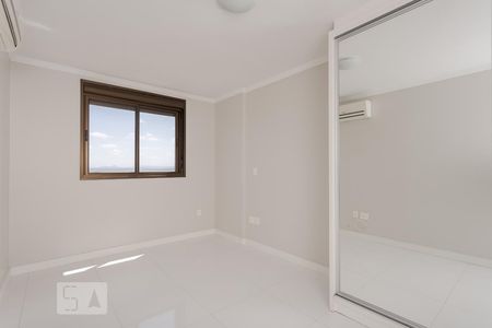 Suíte de apartamento à venda com 2 quartos, 117m² em Cristo Redentor, Porto Alegre