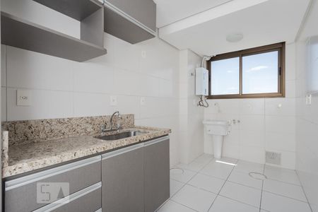 Apartamento à venda com 117m², 2 quartos e 2 vagas Apartamento à venda com 117m², 2 quartos e 2 vagasCozinha e Área de Serviço