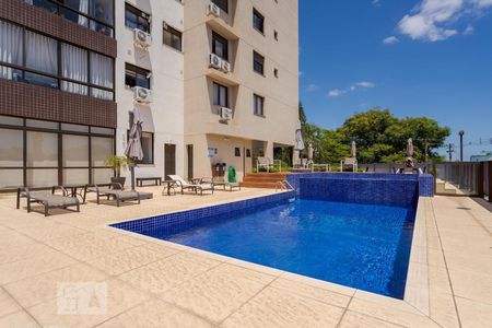 Apartamento à venda com 117m², 2 quartos e 2 vagas Apartamento à venda com 117m², 2 quartos e 2 vagasÁrea comum - Piscina