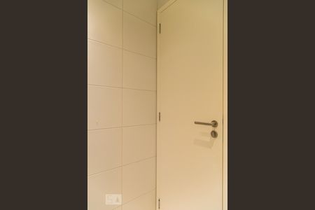 Apartamento à venda com 96m², 2 quartos e 2 vagas Apartamento à venda com 96m², 2 quartos e 2 vagasBanheiro social