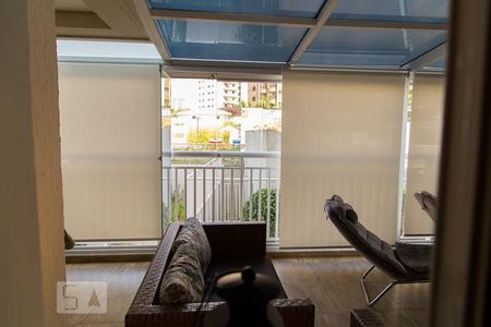 Apartamento à venda com 96m², 2 quartos e 2 vagas Apartamento à venda com 96m², 2 quartos e 2 vagasVista do quarto