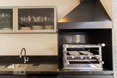 Apartamento à venda com 96m², 2 quartos e 2 vagas Apartamento à venda com 96m², 2 quartos e 2 vagasVaranda - Churrasqueira