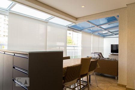 Varanda de apartamento à venda com 2 quartos, 96m² em Chácara Inglesa, São Paulo