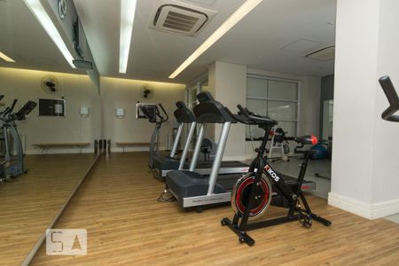 Apartamento à venda com 96m², 2 quartos e 2 vagas Apartamento à venda com 96m², 2 quartos e 2 vagasÁrea comum - Academia