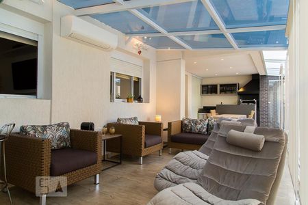 Apartamento à venda com 96m², 2 quartos e 2 vagas Apartamento à venda com 96m², 2 quartos e 2 vagasVaranda