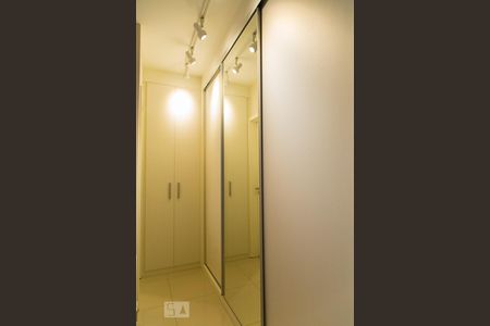 Apartamento à venda com 96m², 2 quartos e 2 vagas Apartamento à venda com 96m², 2 quartos e 2 vagasSuíte - Detalhe